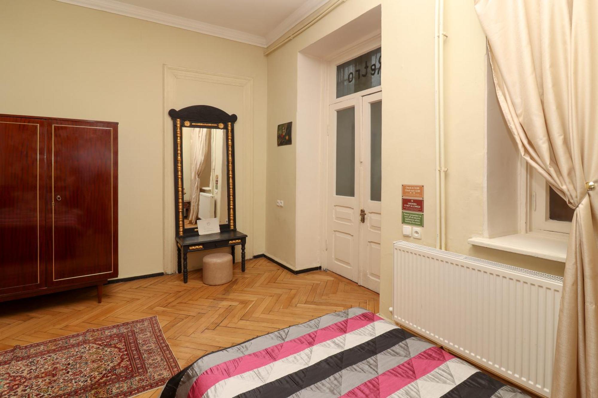Leon Rooms Тбилиси Екстериор снимка